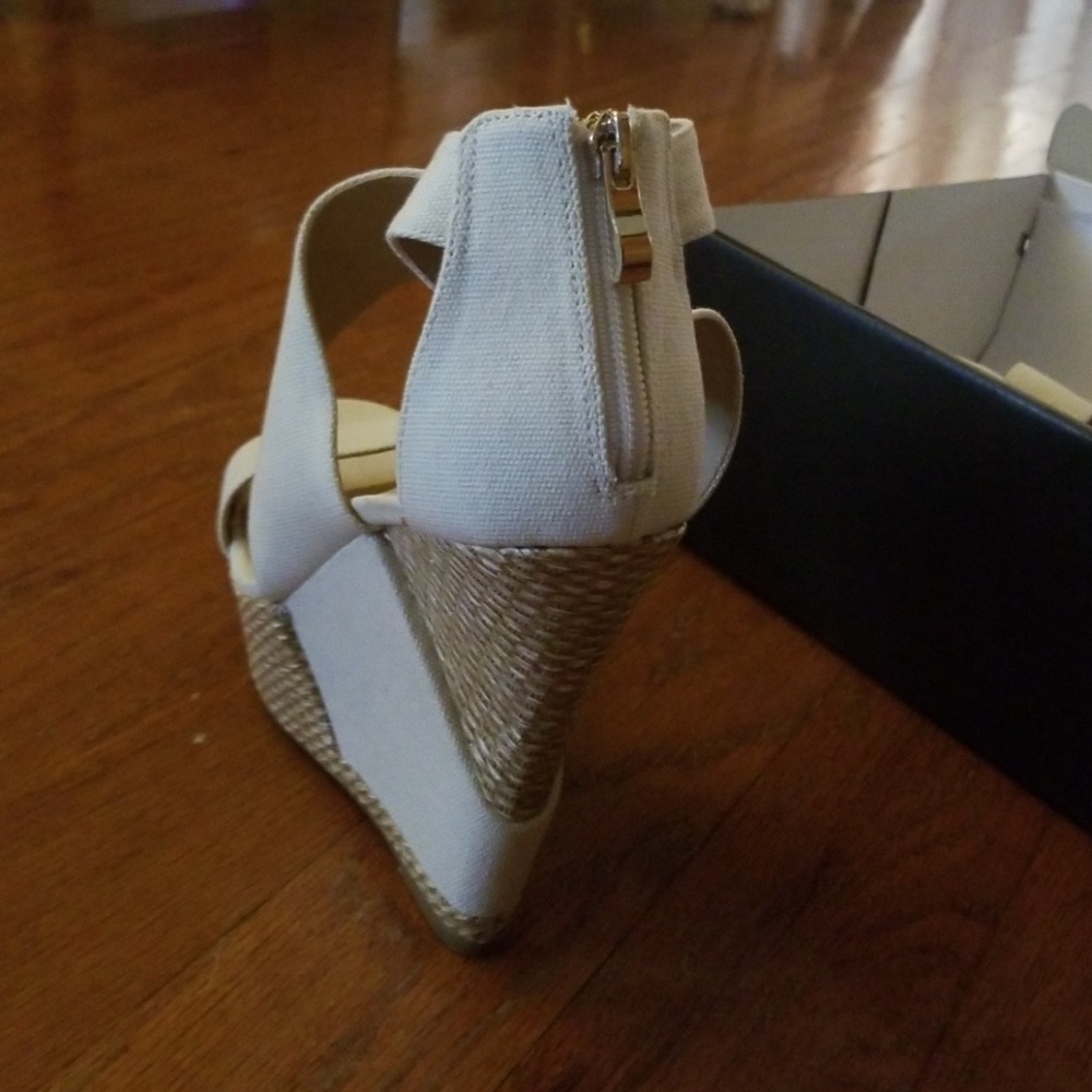 Size - Picture 3 of 3